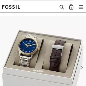 Brand New* Men’s Fossil watch and strap set. Still in box!